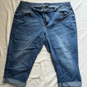 Ashley Stewart blue jean capris